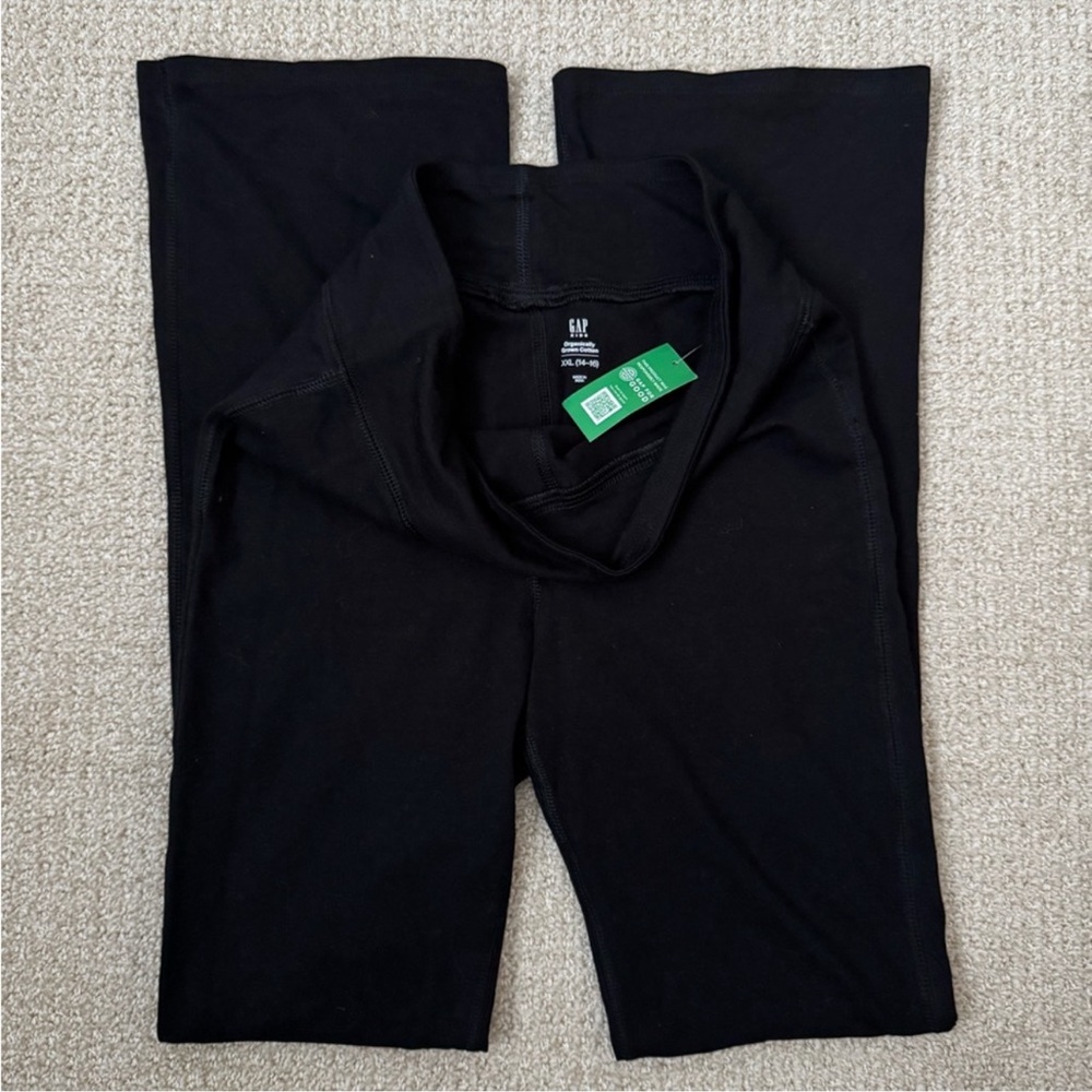 NWT Kids Black Flare Leggings in Kids Size XXL